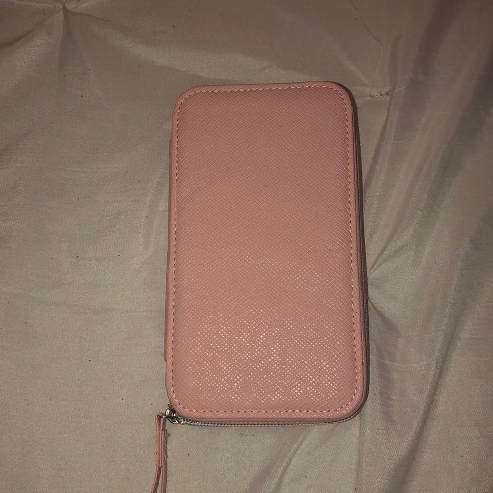 pocket book wristlet with holders